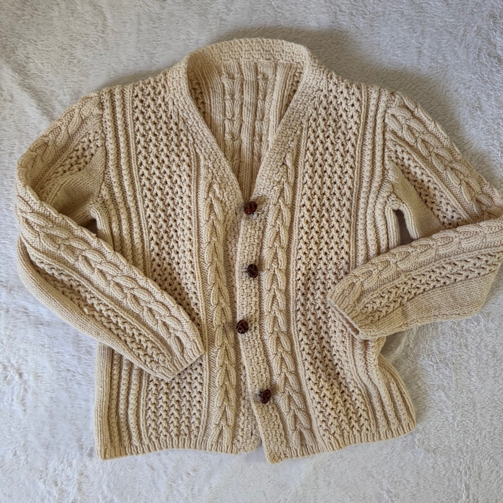 Vintage hand knit acrylic fisherman Irish sweater leather buttons EVC size M/L